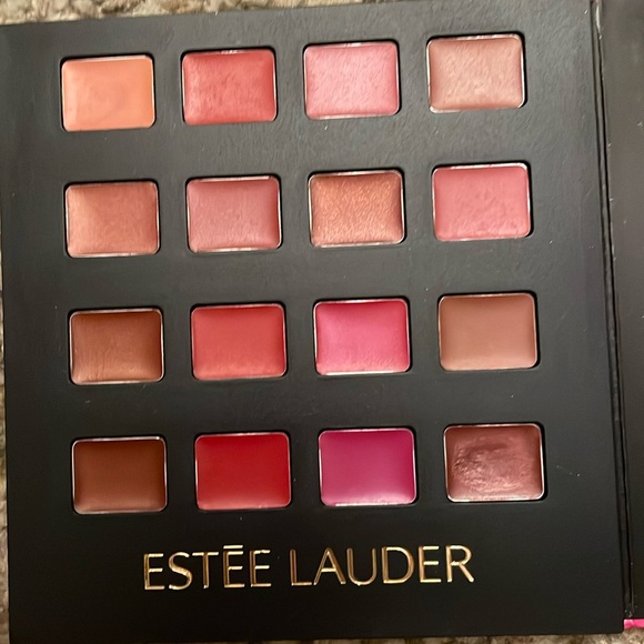 Estée Lauder Color Portfolio - Picture 4 of 7